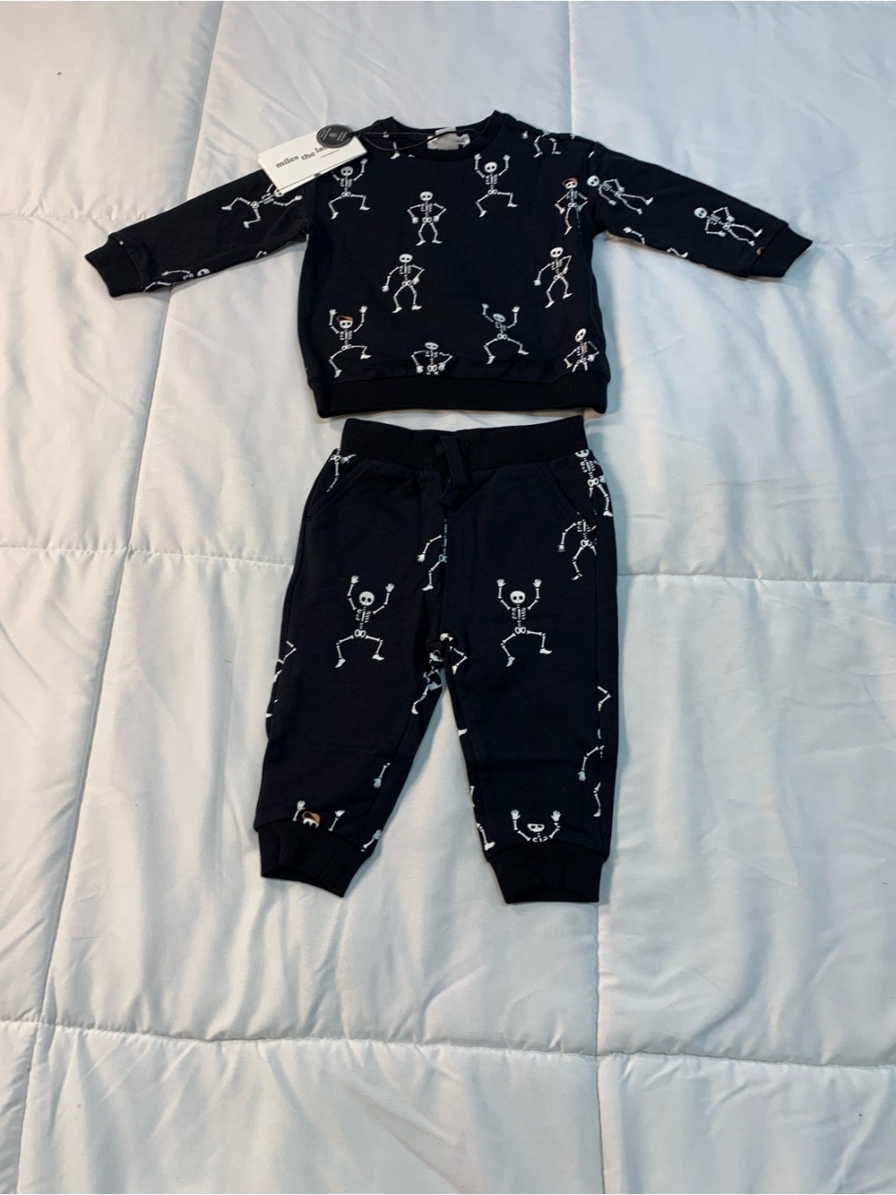New Miles the label sweater and pants set size 6M